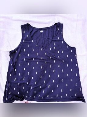 XXL Old Navy Pineapple Print on navy V-Neck Tank Top